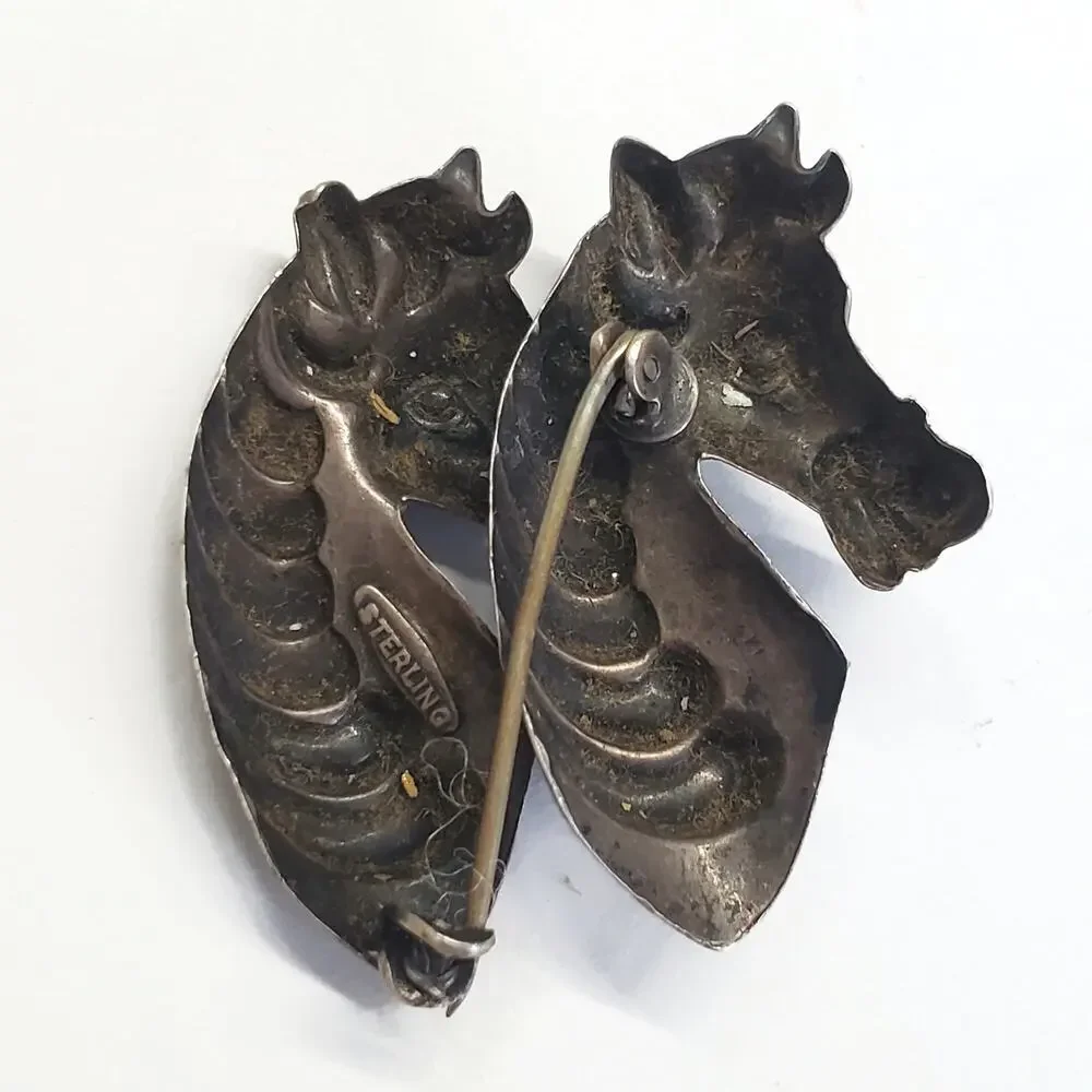 Vintage Antiqued Sterling Silver Double Horse Head Equestrian Brooch Pin